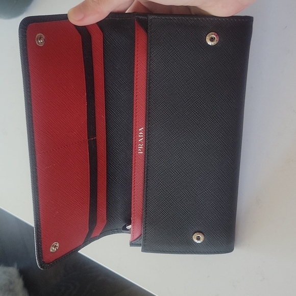Prada black wallet with card holders - Picture 2 of 16